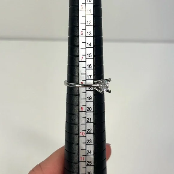 18k white gold-plated solitaire ring - Picture 5 of 5